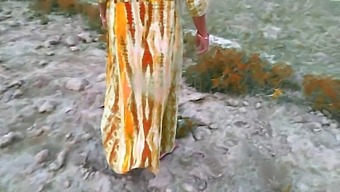 Desi Village Wife Caught In Outdoor Dog Style With Husband