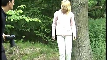Teen German Amateur'S First Time