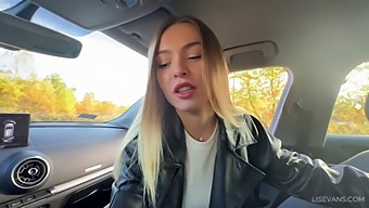 Публичный Минет Приводит К Горячей Встрече В Этом Эксклюзивном Видео!