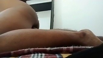 Indian Aunty Gets Naughty With A Young Stud