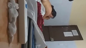 官能的なビデオで友達の膣の締まりを探検する私と一緒に参加してください。