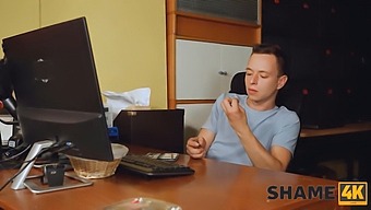 Vivi L'Umiliazione Suprema Con Questo Video Gape. Non Perdere Questo Video Piccante!